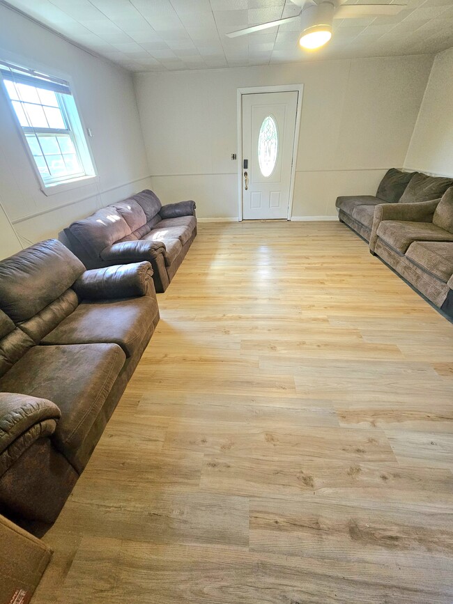 Photo - 1217 Indiana St