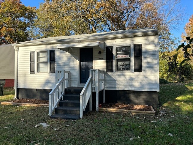 Photo - Your Cozy New Home Awaits in Burlington!