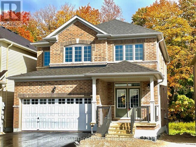 Photo - 496 Black Cherry Cres