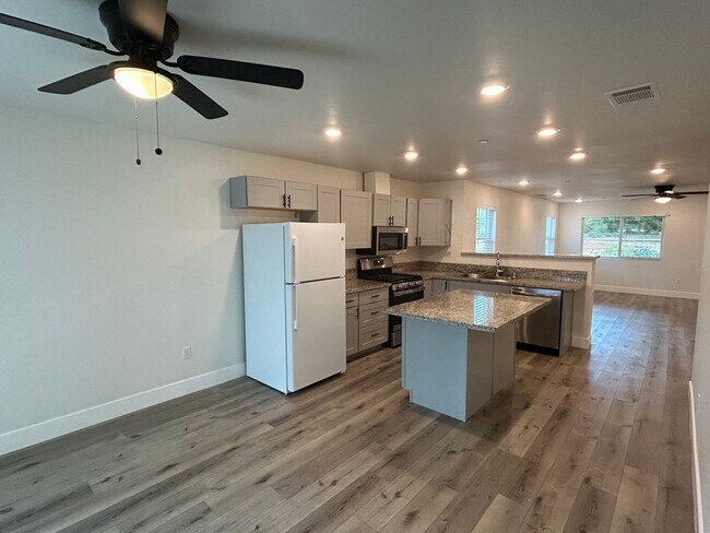 Photo - Mountain escape in Paradise!!