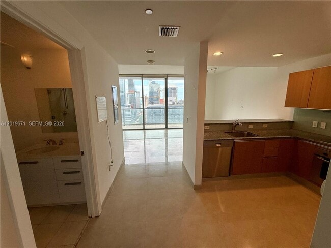 Photo - 1060 Brickell Ave Unit 2409