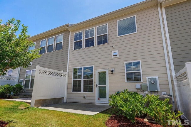 Photo - 815 Bristol Bridge Dr