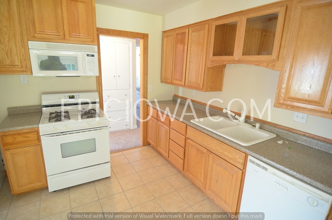 Photo - 201 24th St NW