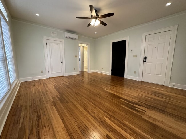 Building Photo - 1107 Cumberland St Rental