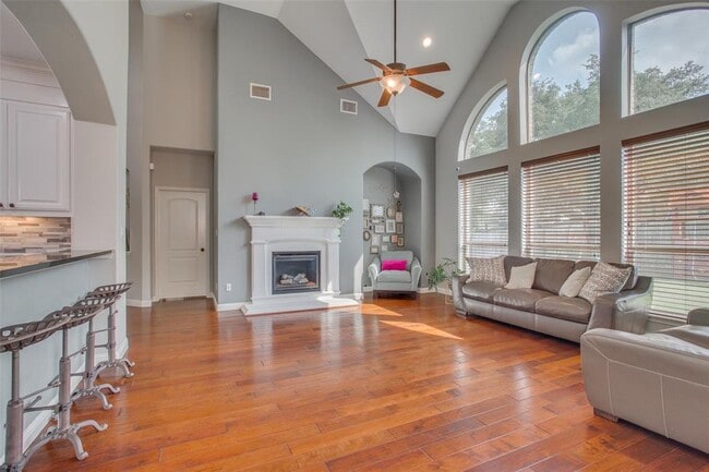 Photo - 12221 Montclair Bend