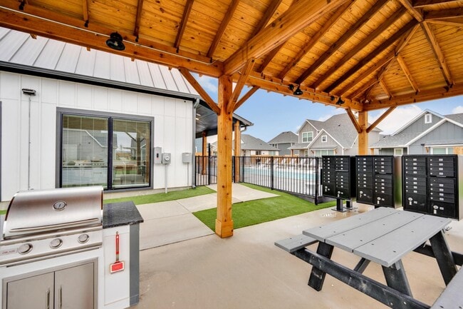 Photo - 2408 Eaton St