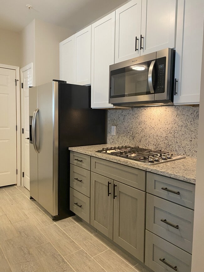 Photo - 46628 Drysdale Ter Unit Riverbend