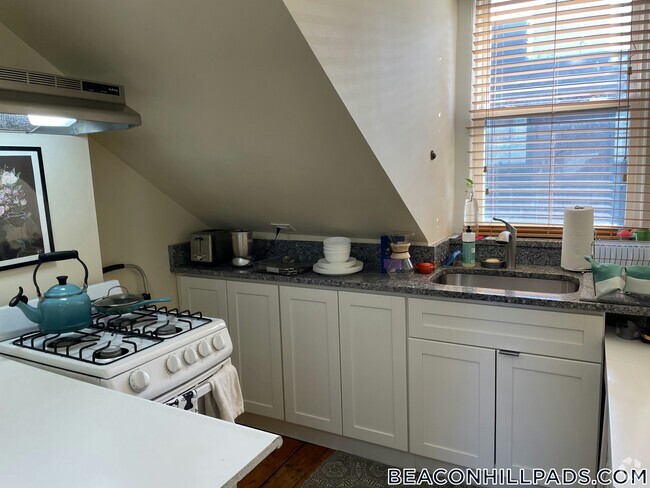 Building Photo - 32 Irving St Unit 4 Rental