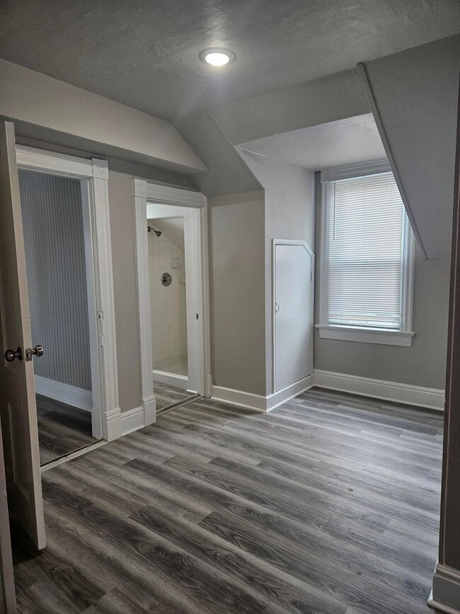 Photo - 424 E Fifth St Unit 424 E. 5th, Apt B