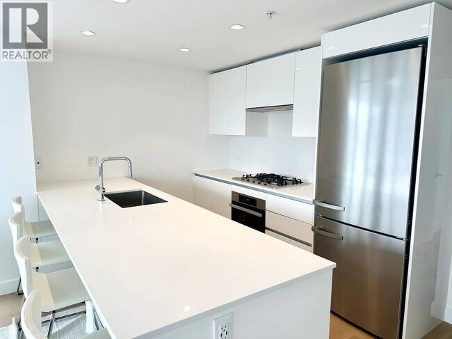 Photo - 5766 Gilbert Rd. Unité 120X