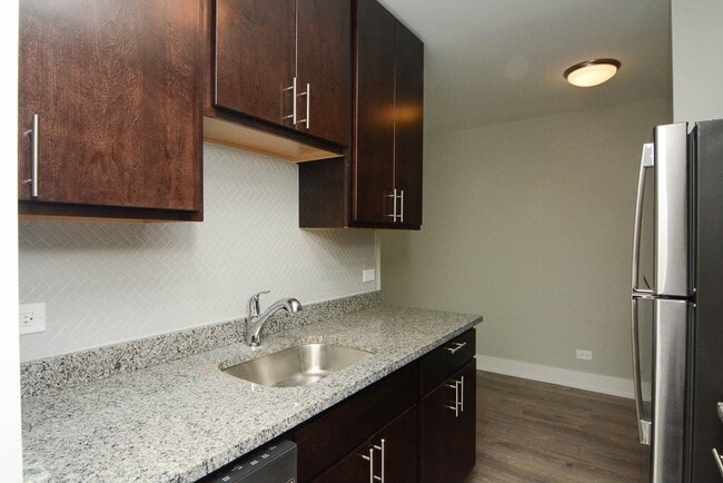 Photo - 447 W Surf St Unit 902