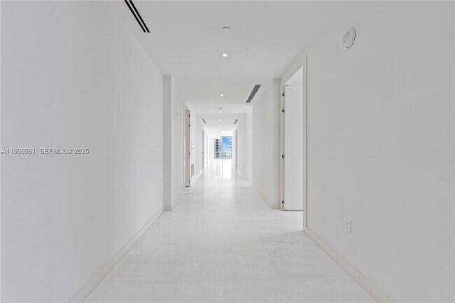 Photo - 300 Biscayne Blvd Way Unit 3201
