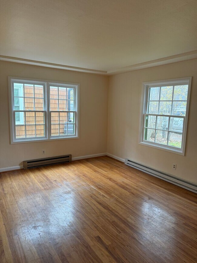 Photo - TIP TOP ON TYLER