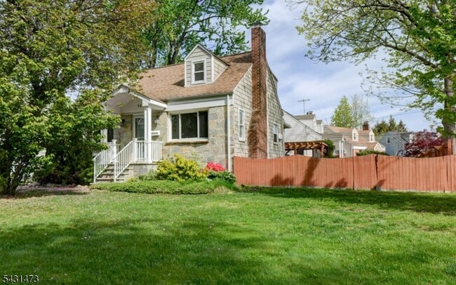 Photo - 72 Colonial Dr