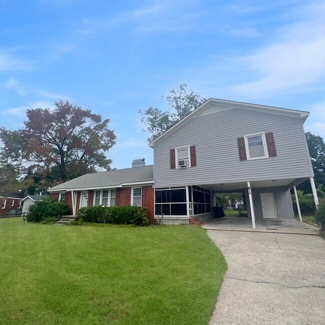 Building Photo - 2803 Jackson Dr Rental