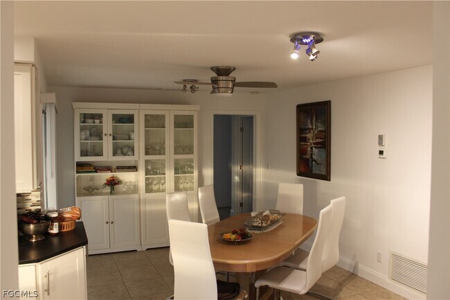 Photo - 5354 Coral Ave