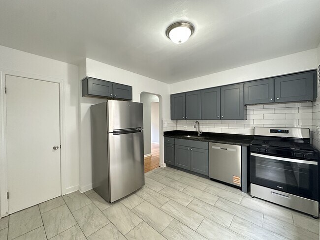 Photo - 6719 N California Ave Unit W2
