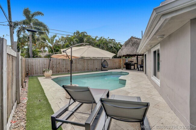 470 SE 4th Ct
