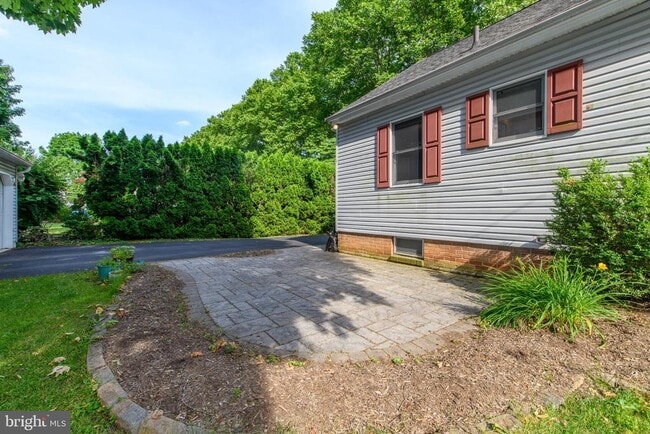 Photo - 3205 Cambridge Cir