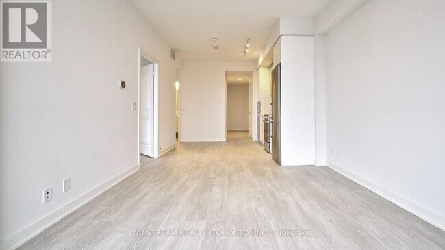 Photo - 50 Upper Mall Wy Unit 1811B