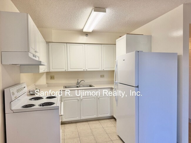 Photo - luna1074 Unit 1