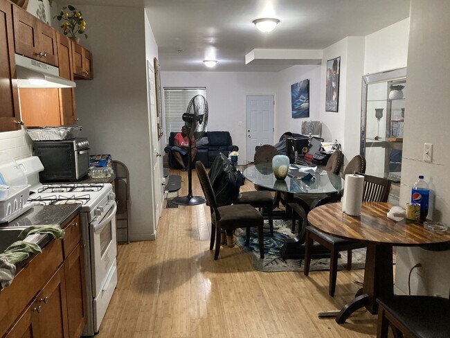 Photo - 1551 N Allison St