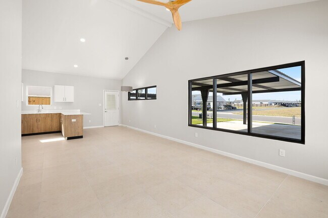 Photo - 2700 Robin Rd