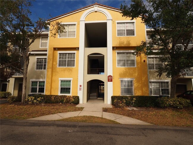 Building Photo - 5655 Bentgrass Dr Unit 303