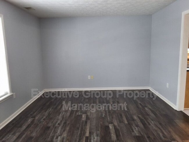 Photo - 103 Hurstfield Dr