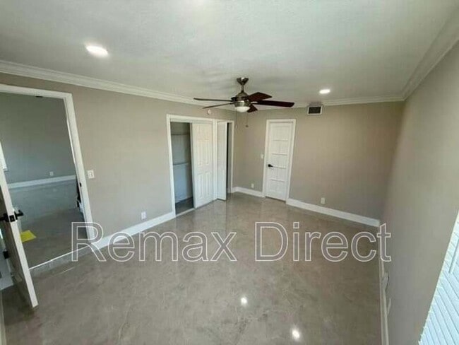 Photo - 5120 El Claro S