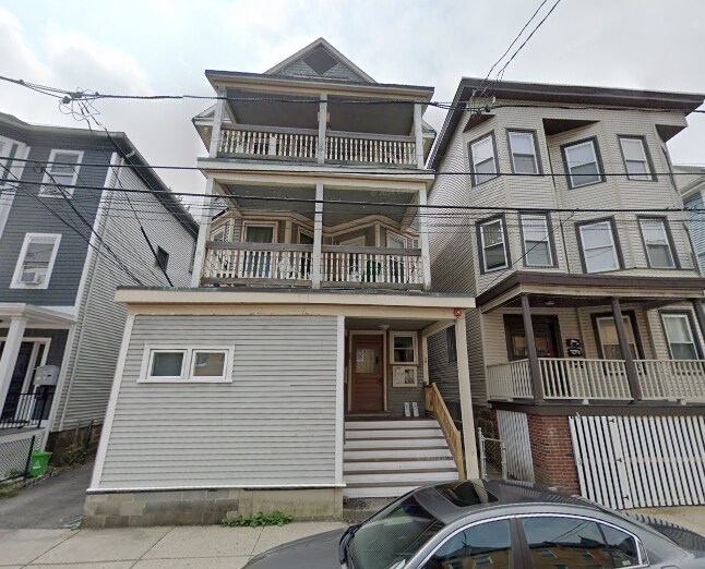 Photo - 99 Calumet St Apartments Unit 1