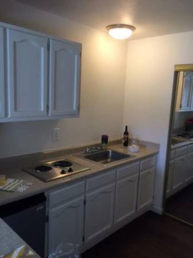 Ambassador Inn Apartments