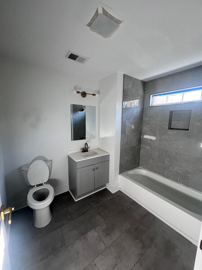 Photo - 7111 Porcher Dr Unidad 1