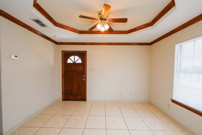 Photo - 2704 San Agustin Ave Unit 2