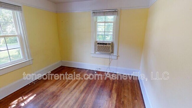 Photo - 1207 Cherokee Dr