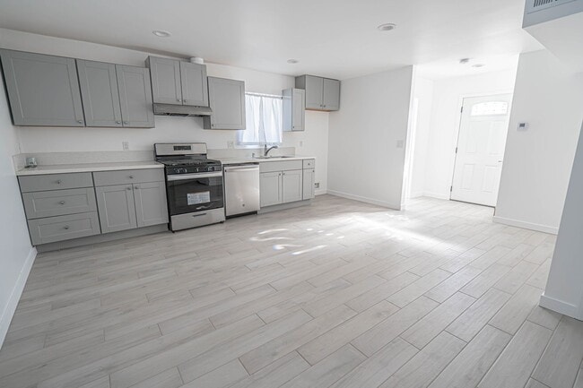 Photo - Accessory Dwelling Unit -  1 Bedroom Unit ...