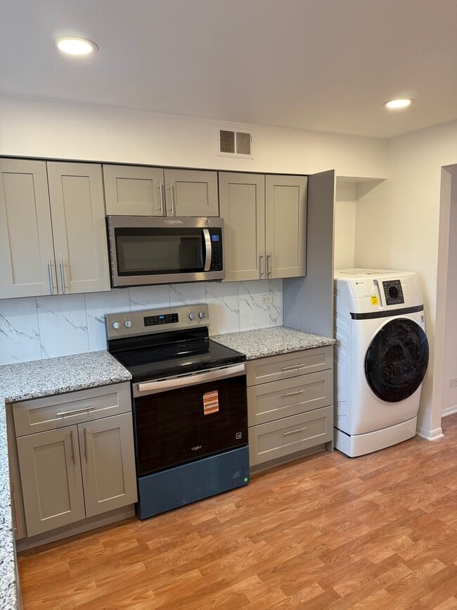 Photo - 4208 Central Rd Unit 4F