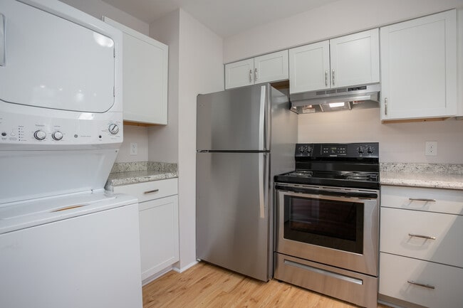Townhouse Kitchen/Laundry