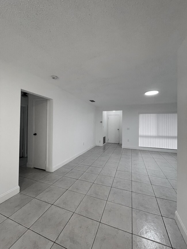 Photo - 11420 NW 35th St