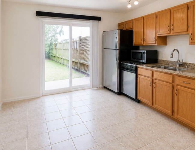 Photo - 1333 Belmont St NW