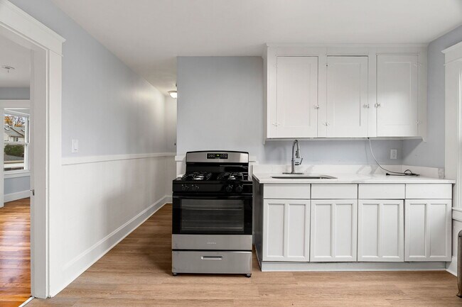 Photo - 1281 Middlesex St Unit 6