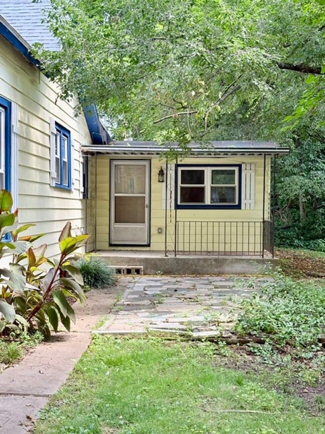 Photo - 1444 N Sherman Ave
