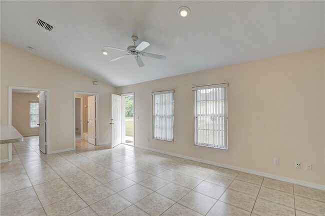 Photo - 11187 Airport Dr
