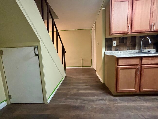 Photo - 6043 Wister St Unidad 2F