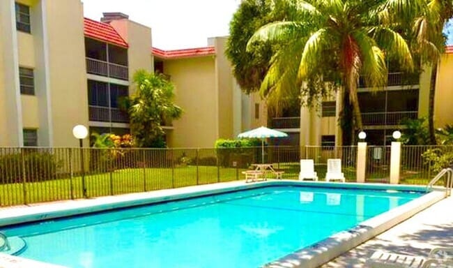 Building Photo - 630 NW 13th St Unit 25 Rental