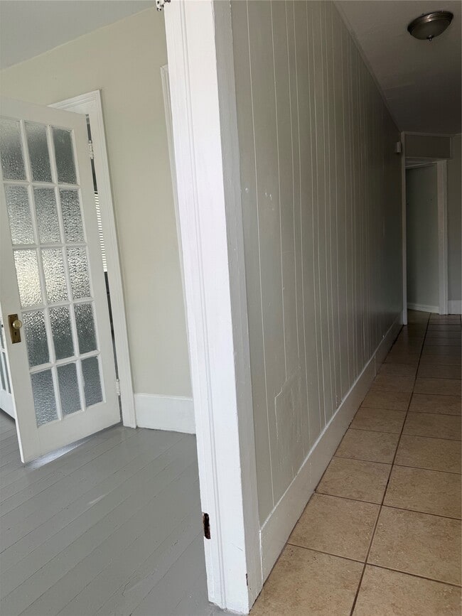 Photo - 2121 Avenue K