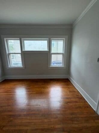 Photo - 120 National Ave NW