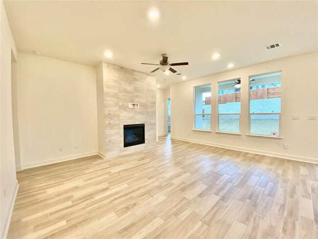 Photo - 6009 Cimarron Rdg Ln