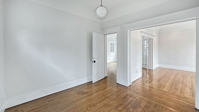 Photo - Well-maintained, Charming duplex – 3bd 2ba Upper-Level Unit Unidad Upper