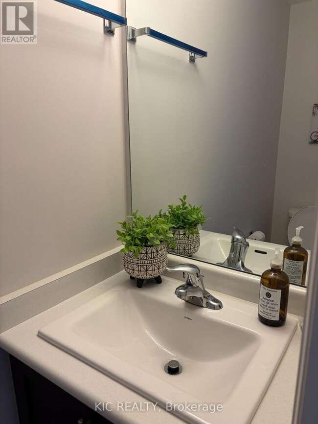 Photo - 62 King George Way